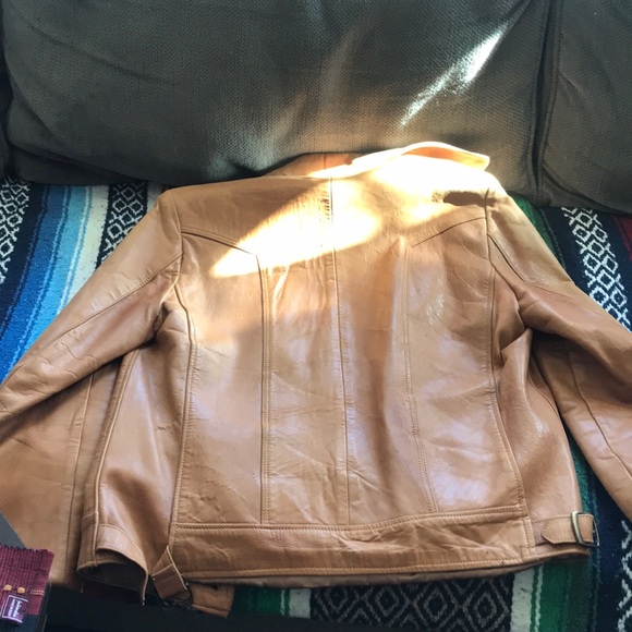 Jacket - Picture 3 of 5